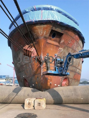 उच्च तैरने की क्षमता जहाज उठाने वाली एयरबैग कंटेनर के लिए डॉक लेवलर