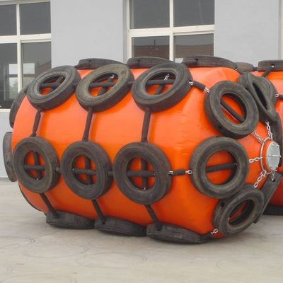 चेन और टायर नेट के साथ मरीन फ्लोटिंग रंगीन बम्पर पॉलीयूरेथेन ईवा समुद्री फेंडर