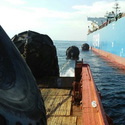 योकोहामा inflatable वायवीय फेंडर फ्लोटिंग 50 केपीए डॉकिंग फेंडर