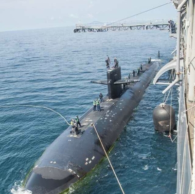 50kpa रबड़ की ऊर्ध्वाधर पनडुब्बी हाइड्रो न्यूमेटिक फ़ेंडर